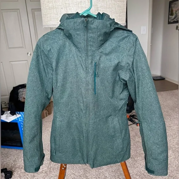 The North Face Women’s Forest Green Small TriClimate Jacket!